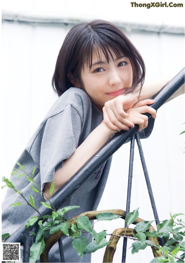 Minami Hamabe 浜辺美波, Shonen Magazine 2019 No.34 (少年マガジン 2019年34号) No.2b5ec5